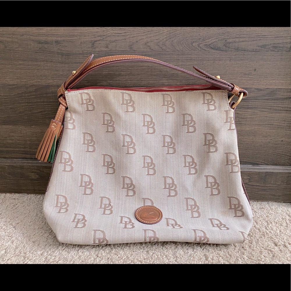 Dooney and Bourke purse classic print